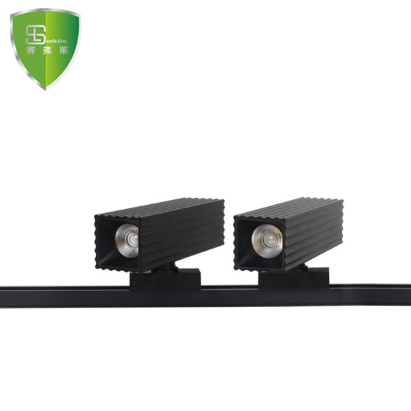 Industrial Magnetic Light Fixture - Rugged Design for Modern Homes - Image 5