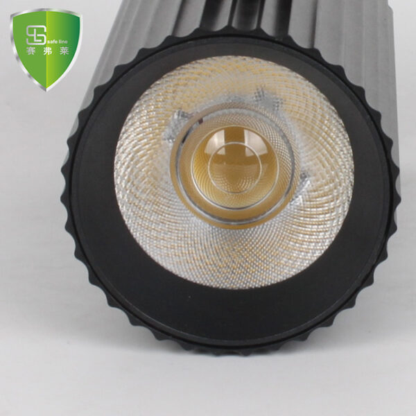 Sleek Magnetic Recessed Light - Seamless Integration into Ceilings - Image 2