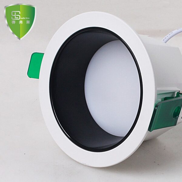 Adjustable Spot Light – Directional Lighting for Any Space - Image 2