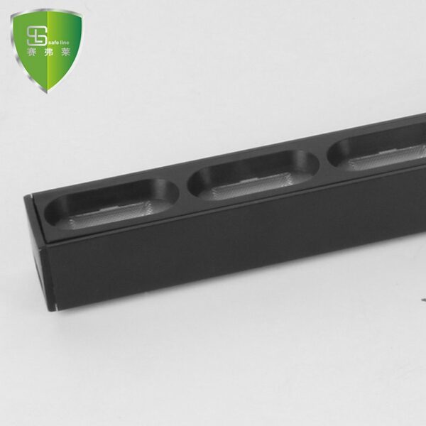 Sleek Magnetic Track Light - Versatile Indoor Illumination - Image 3