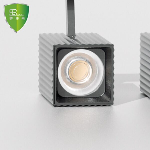 Multi-Head LED Track Light – Versatile Illumination for Any Space - Image 4