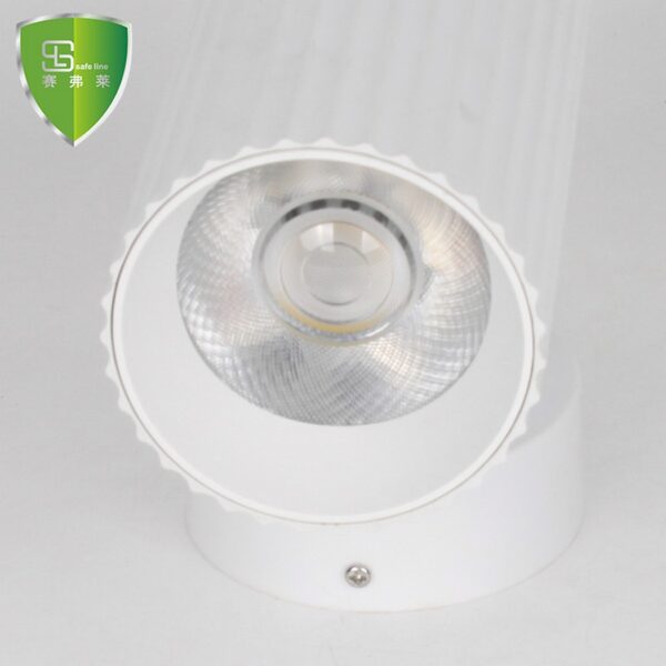 Rotatable LED Wall Light - Versatile Indoor Lighting - Image 3